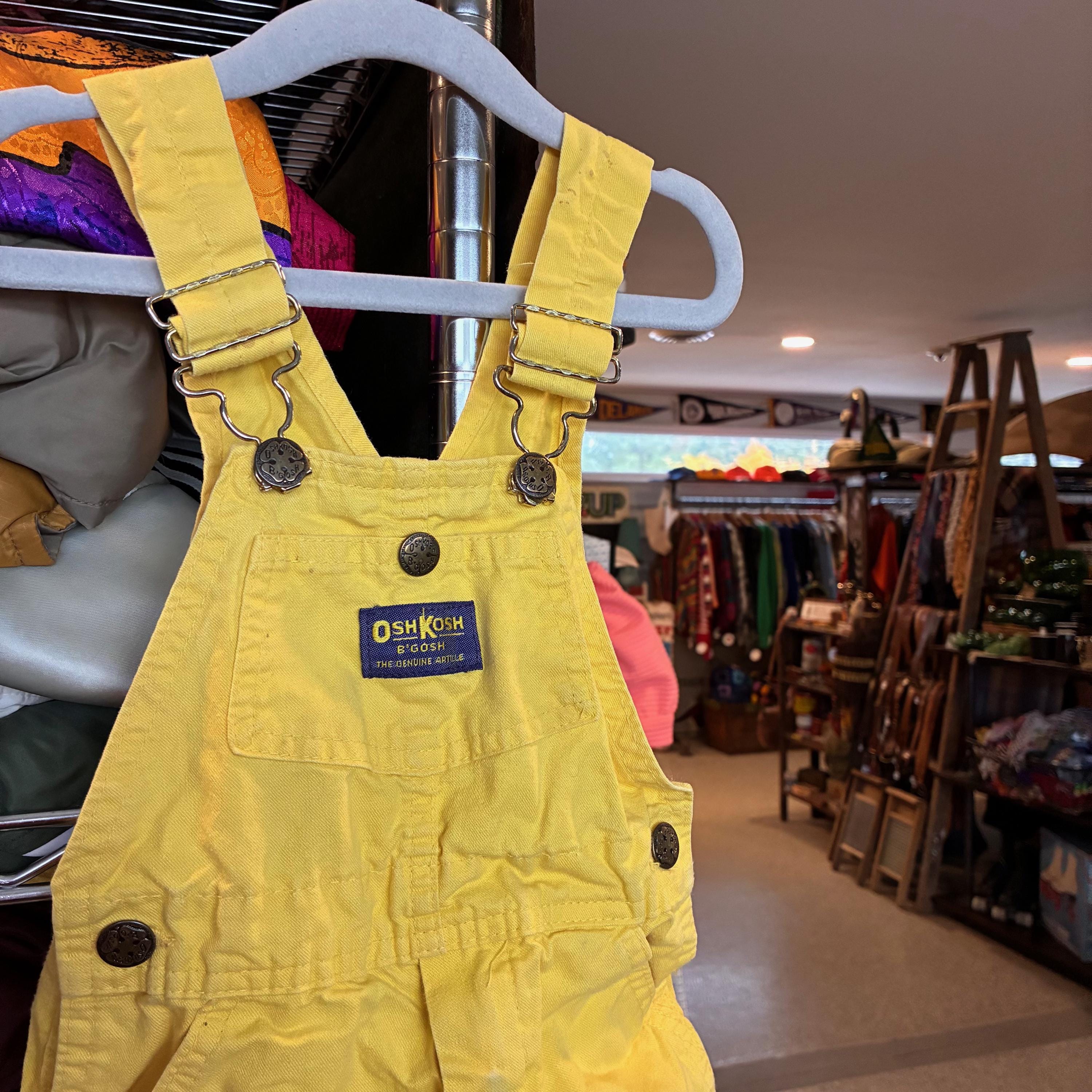 1980s Vintage OSHKOSH B'GOSH Kids Short Overalls Retro Yellow