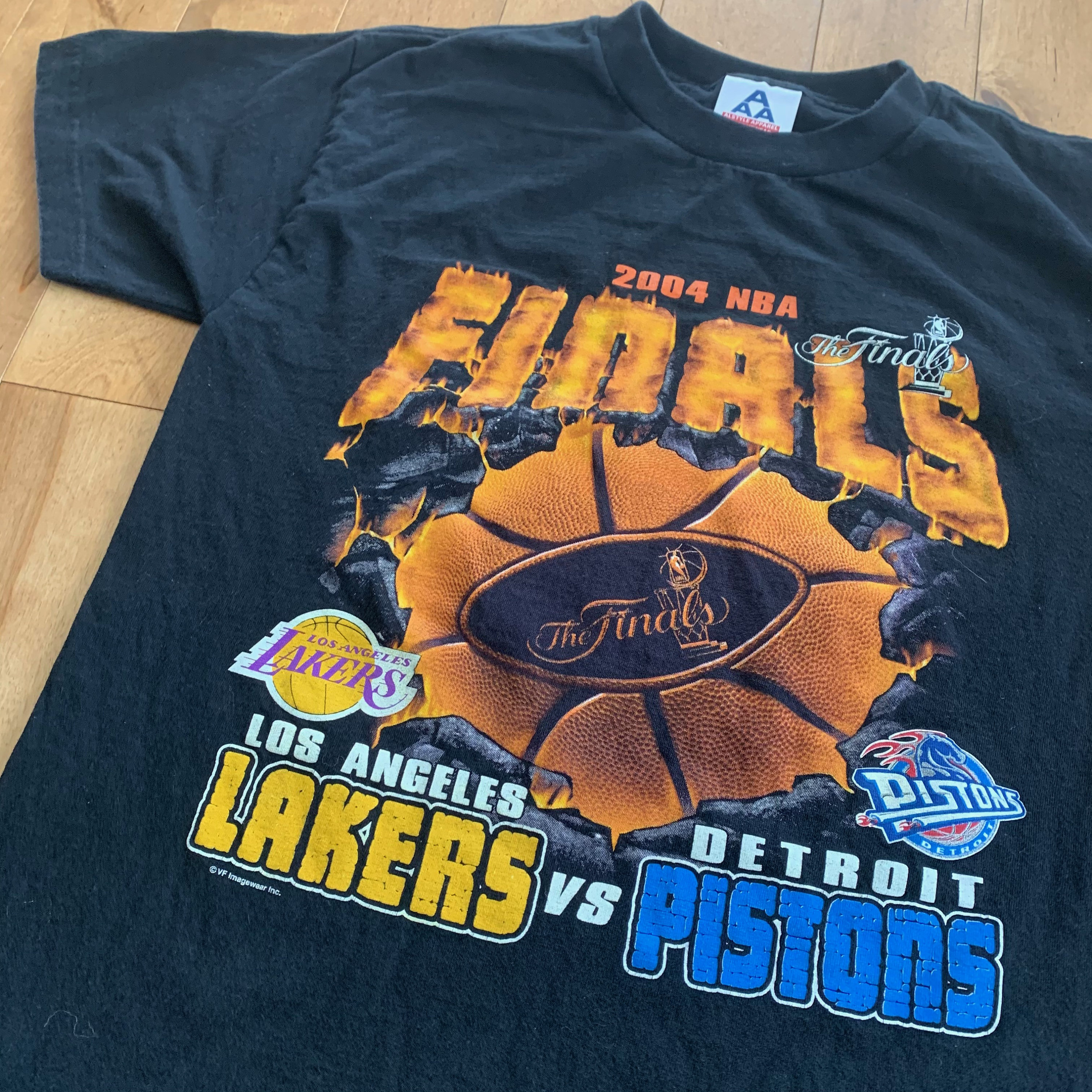 Men's Mitchell & Ness Black Chicago Bulls vs. Los Angeles Lakers Hardwood Classics 1991 NBA Finals Champions Victory Road T-Shirt