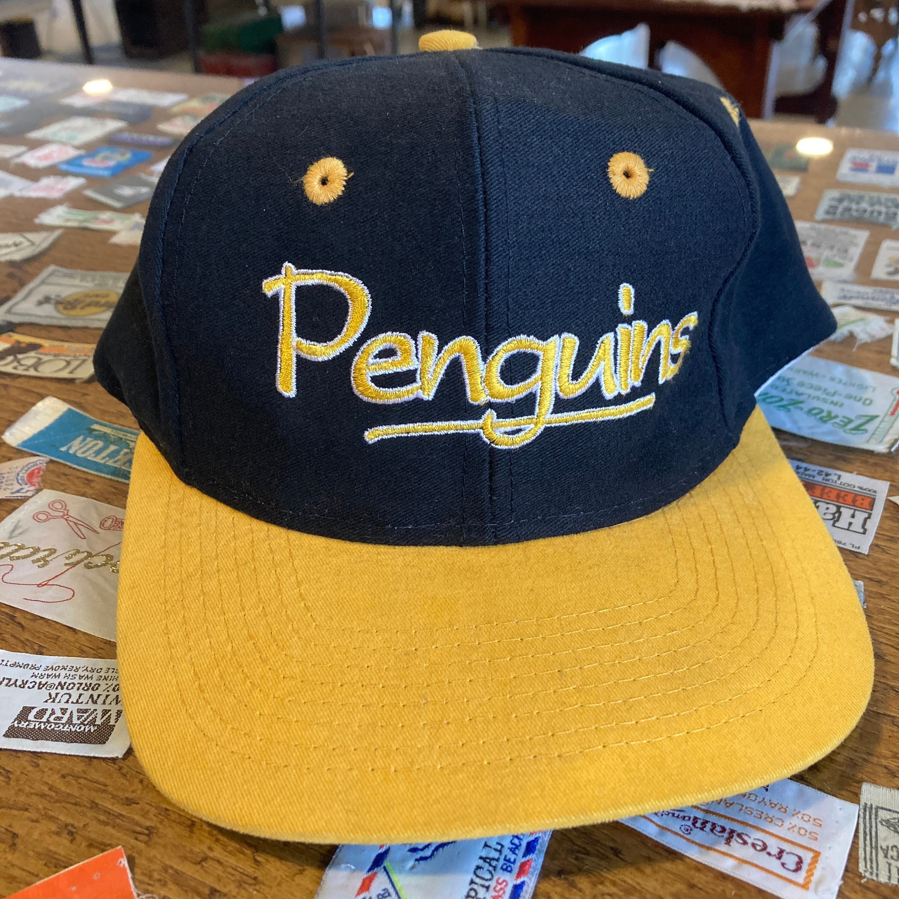 Pittsburgh Penguins Retro Brand Beige Worn Vintage Flexfit Slouch