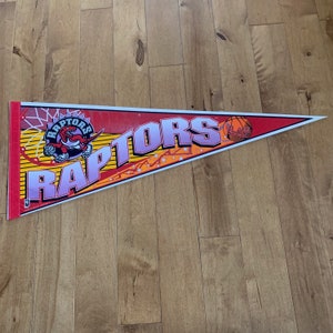 Banderín de recuerdo de la NBA de los Toronto Raptors de los años 90, recuerdo deportivo vintage de los años 90, bandera de baloncesto para colgar en la pared, raro, Vince Carter Bosh