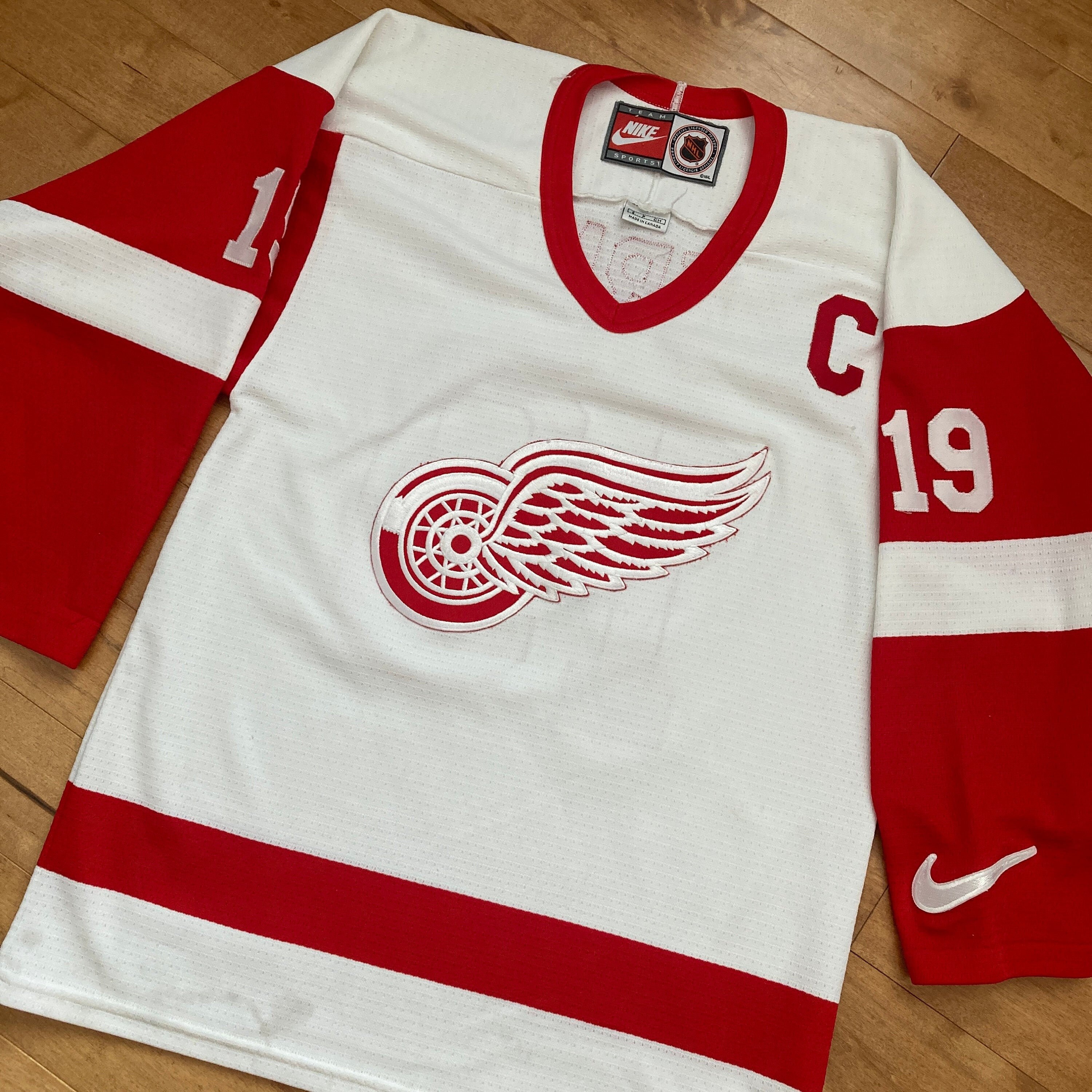 Steve Yzerman Detroit Red Wings CCM Authentic Winter Classic Throwback  Jersey (White)