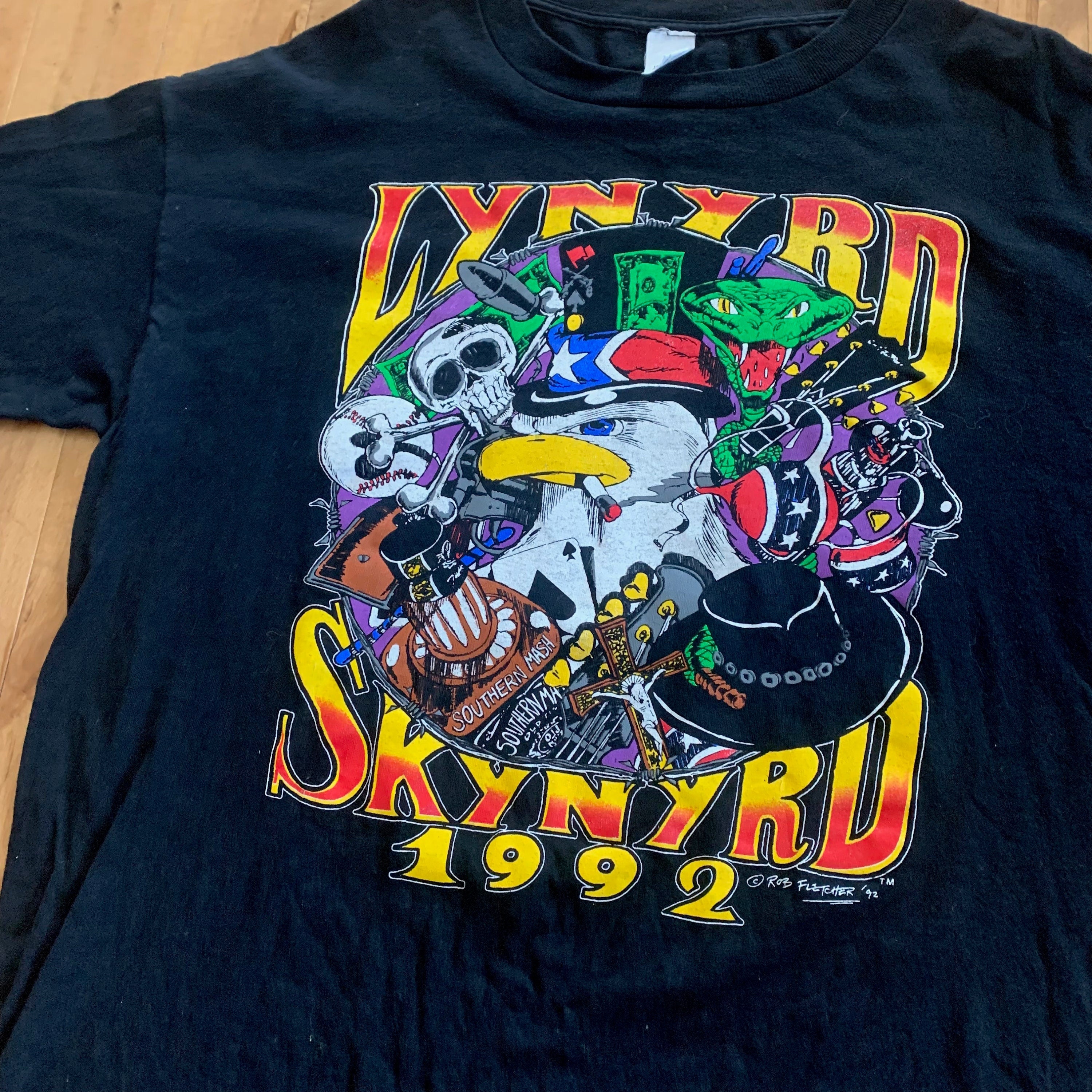 1992 Lynyrd Skynyrd Band Tee Vintage 1990s Made in USA 100% Cotton Single Stitch T-shirt Made in the South 1992 Lynyrd Skynyrd Band Tee Vintage 1990s Made in USA 100% Cotton Single Stitch T-shirt Made in the South
