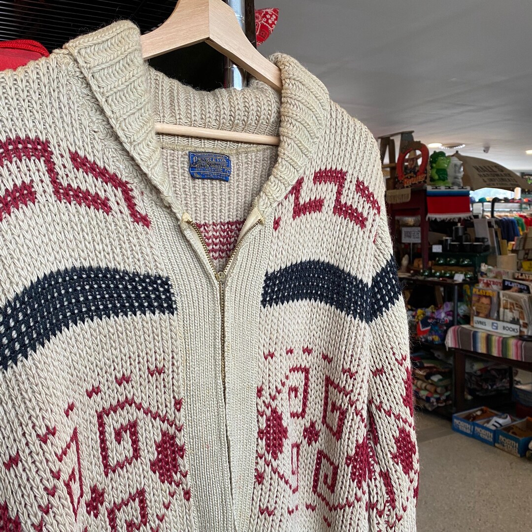 Vintage Rare 1970s Pendleton Cowichan Wool Knit Cardigan Large