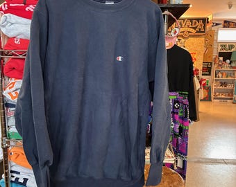 1990s Vintage CHAMPION REVERSE WEAVE Sweatshirt Navy Blue Crewneck