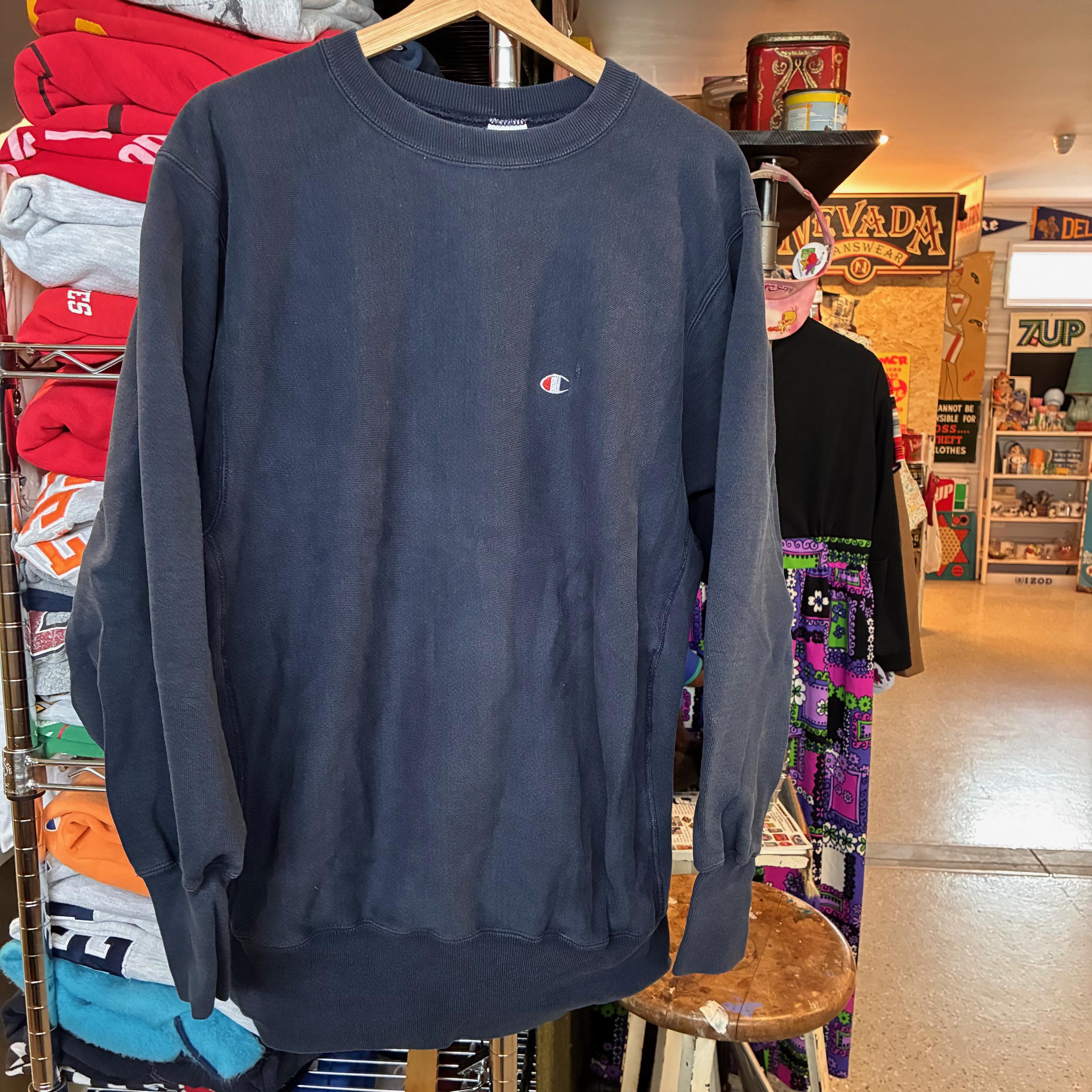 1990s Vintage CHAMPION REVERSE WEAVE Sweatshirt Navy Blue Crewneck