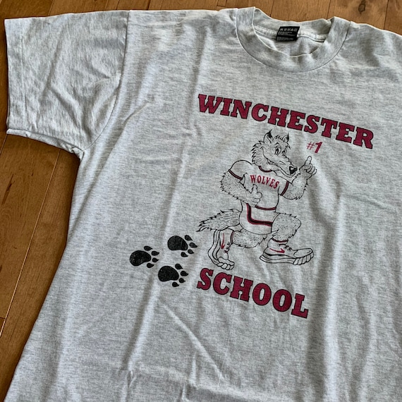 Vintage 1990 Winchester School Nike camiseta Lobo gráfico - Etsy