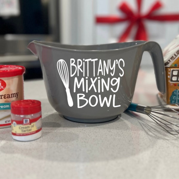 Personalized Kitchen Mixing Bowl, Light Weight Baking Bowl, Personalized Gift, Mixing Bowl With Handle And Spout, Gift for Grandchild