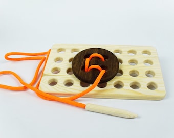 Houten speelgoed veter – Montessori-naaiset, fijne motoriek