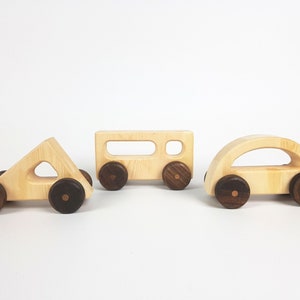 Holzspielzeug Geometrische Fahrzeuge - Handarbeit - Naturspielzeug