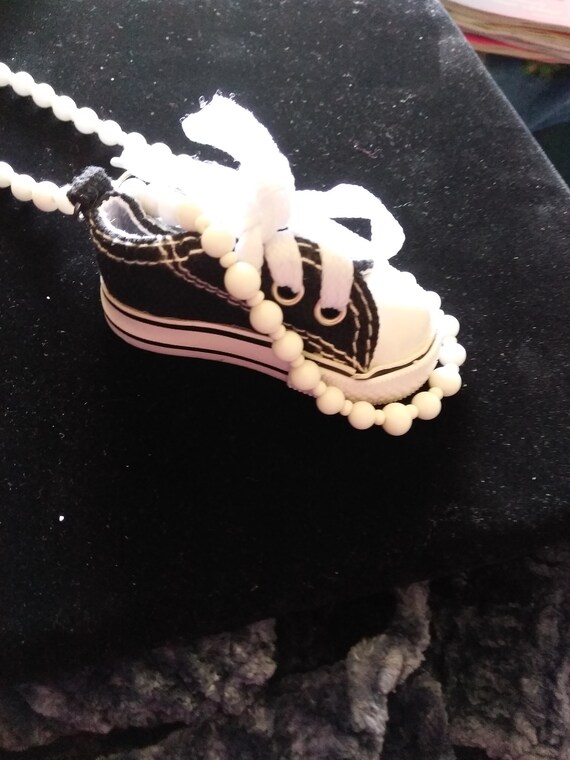 Chucks &Pearls keychain