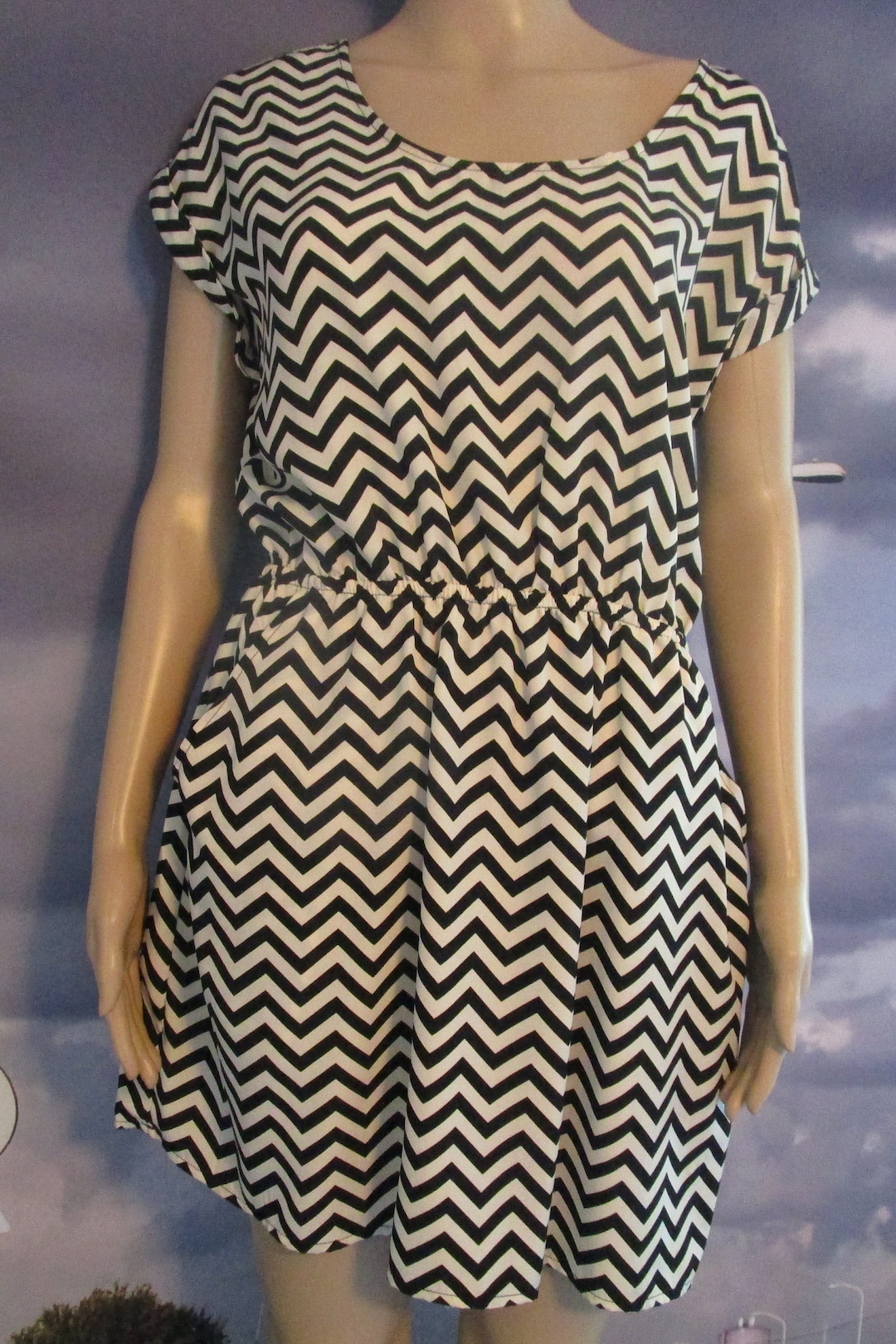 kohls black and white dress Kohls Junior Womens SO Black maxi/midi dress with White Flowers Size S