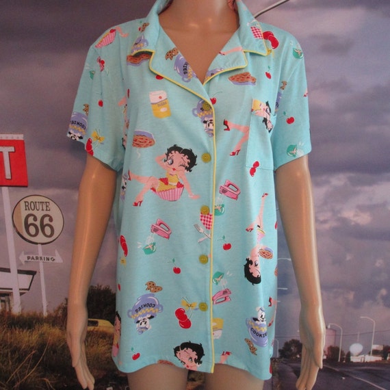 Betty Boop Shirt. Vintage Betty Boop Sleepwear. Be