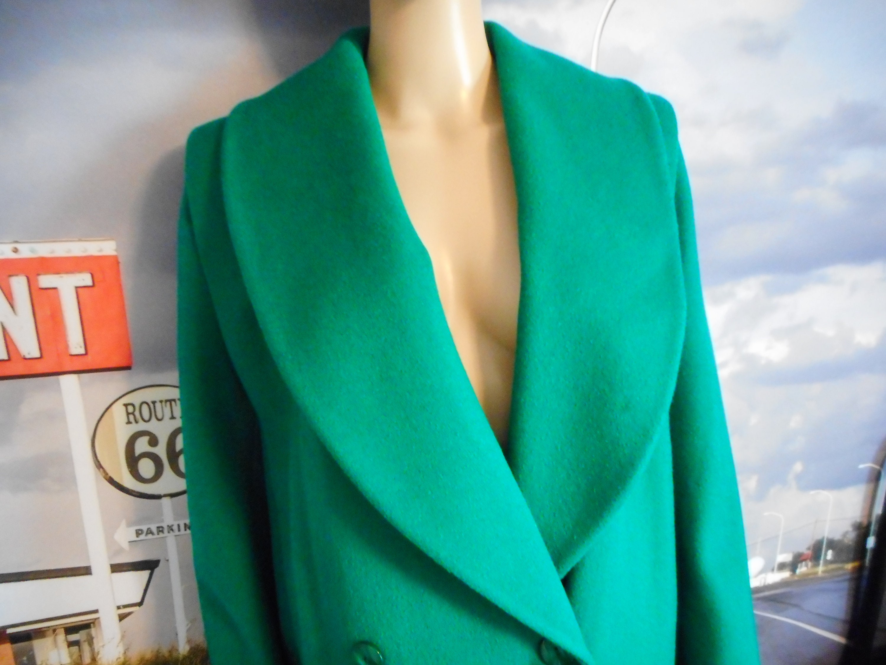 Green Vintage Wool Coat - Chic City Coat - Rare Piece - 100
