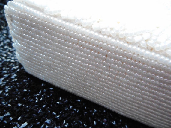 White Vintage Beaded Purse - One of a Kind Clutch… - image 4
