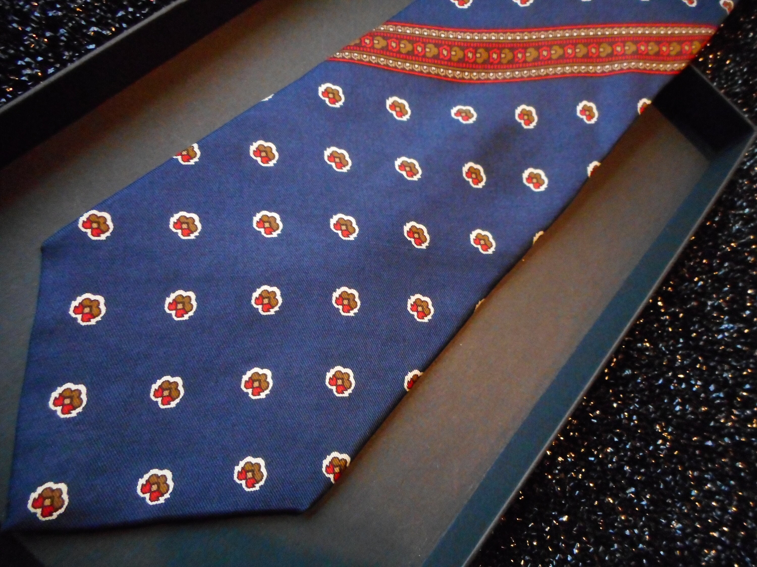 Cravate En Soie Vintage Yves Saint Laurent YSL - Multicolore, Longueur Classique