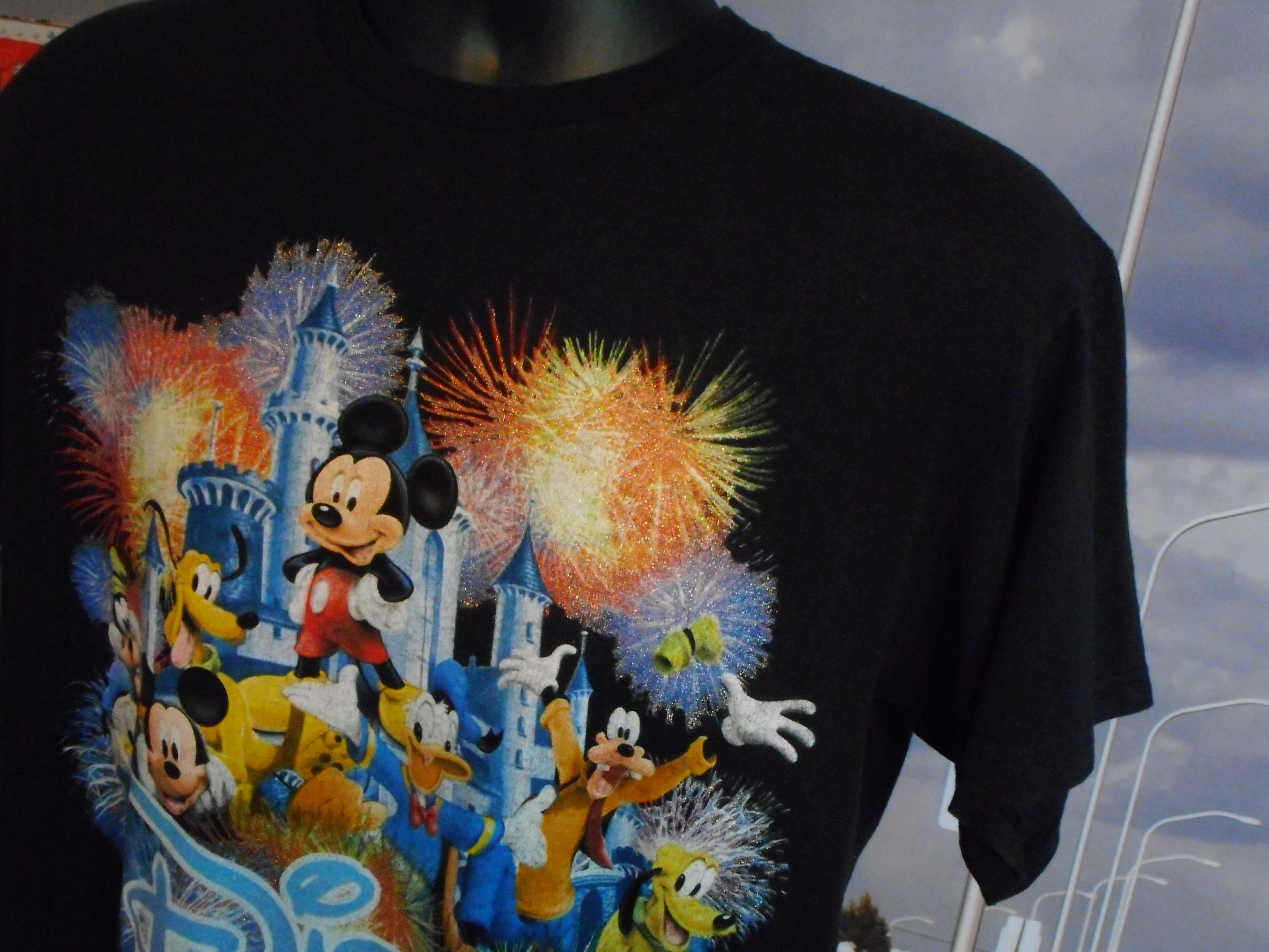 Black Vintage Disney Shirt - Disneyland Tee - Disneyland