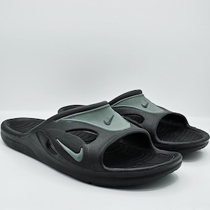 Old nike slippers shop