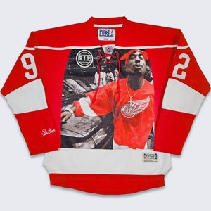 Tupac Bear by the dirt label Detroit Red Wings shirt, hoodie, sweater, long  sleeve and tank top