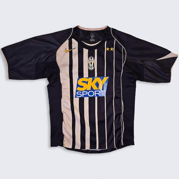 Juventus Vintage Y2K Nike Total 90s Italy Soccer Jersey - Black & Gold Uniform Shirt - Stitched On - Men's Size: Small ( S ) - FREE SHIPPING