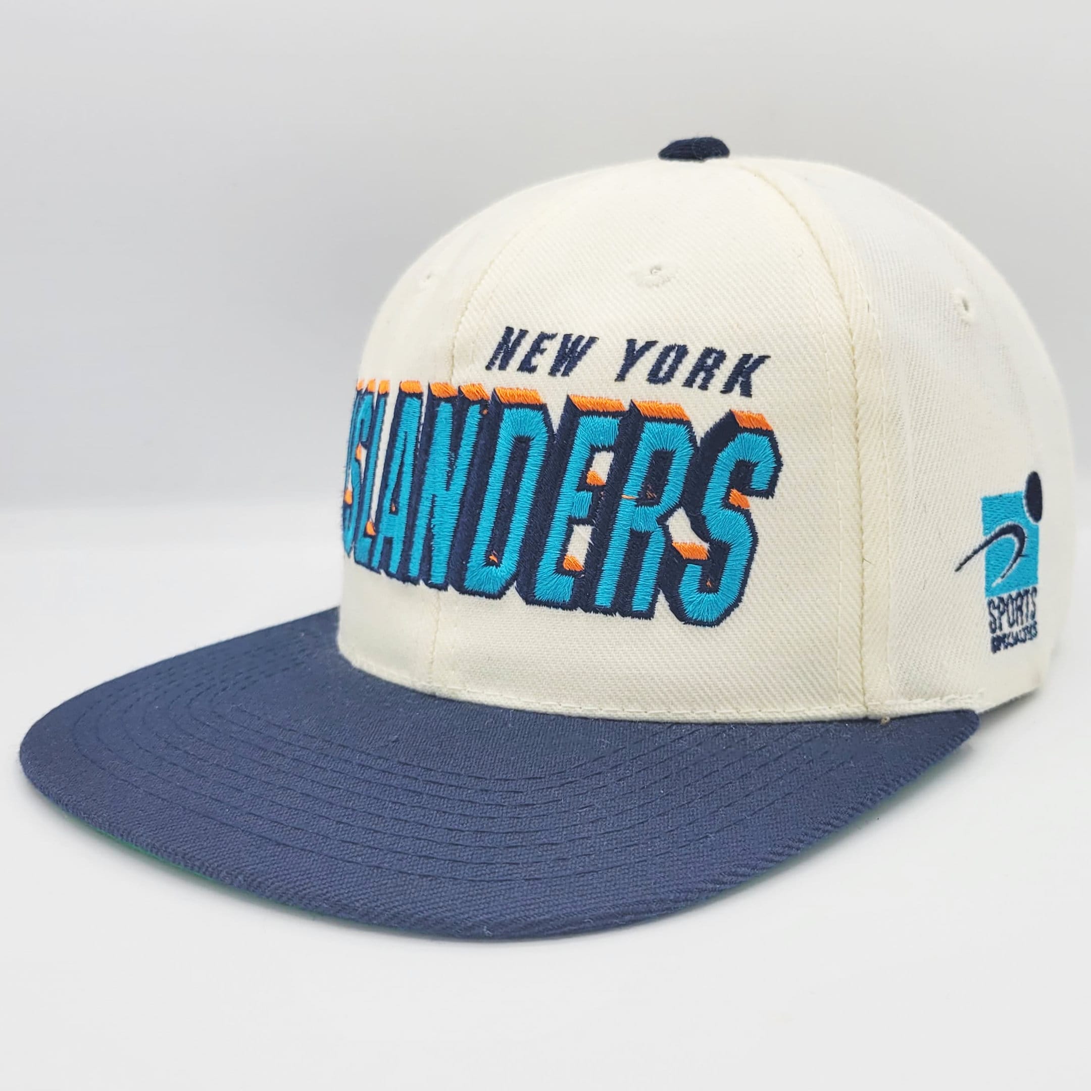 Vintage New York Islanders Sports Specialties Plain Logo Snapback Hat –  Twisted Thrift