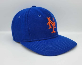 New York Mets Vintage 90s Sports Specialties Fitted Hat - the Pro