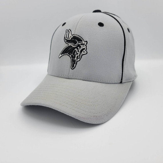 Gray vikings best sale hat