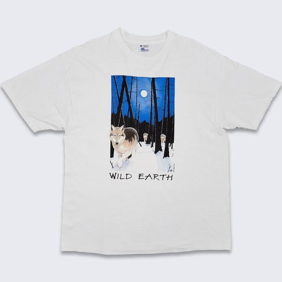 Wild Earth Vintage 90s Wolves Art T-Shirt -  Single Stitch White Human-i-Tees  -  Art Printed on Front  - Men's Size : 2XL -  FREE SHIPPING