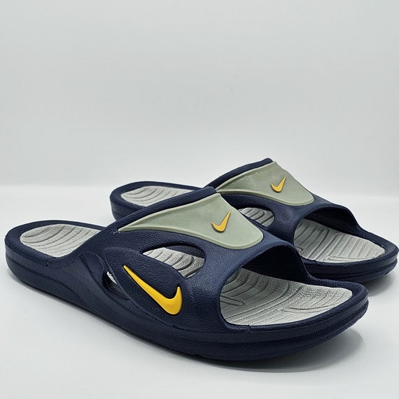 Nike Vintage Y2K 00s Slides Flip Flop Sandals - Blue and  display picture 1