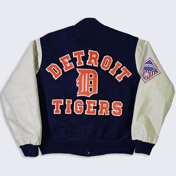 Detroit Tigers Vintage 80s Chalk Line Varsity Jacket - Navy Blue Color Coat - Stitched On Logos - Men's Size : Large ( L ) - Free SHIPPING