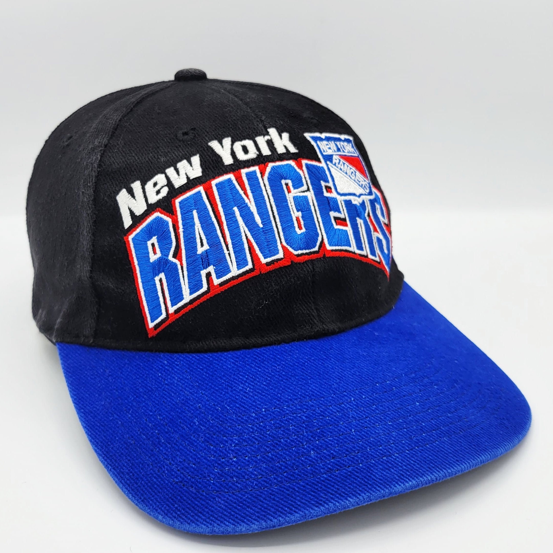 Men's New York Islanders Vintage 80s Trucker Snapback Hat Blue Orange and  White by NHL