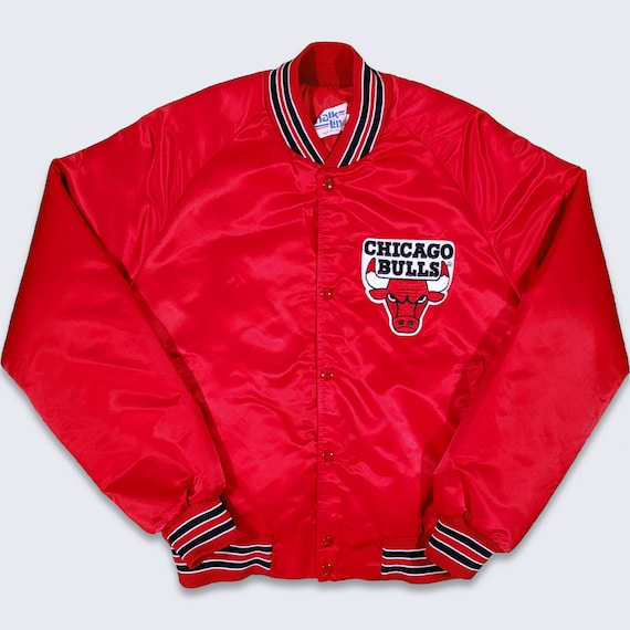 Chicago Bulls Vintage 80s Chalk Line Satin Bomber… - image 2