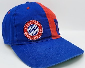 Gorra snapback vintage del Bayern de Múnich de los años 90 - Azul y roja - Visera verde - Logotipo cosido - Talla única - ENVÍO GRATIS