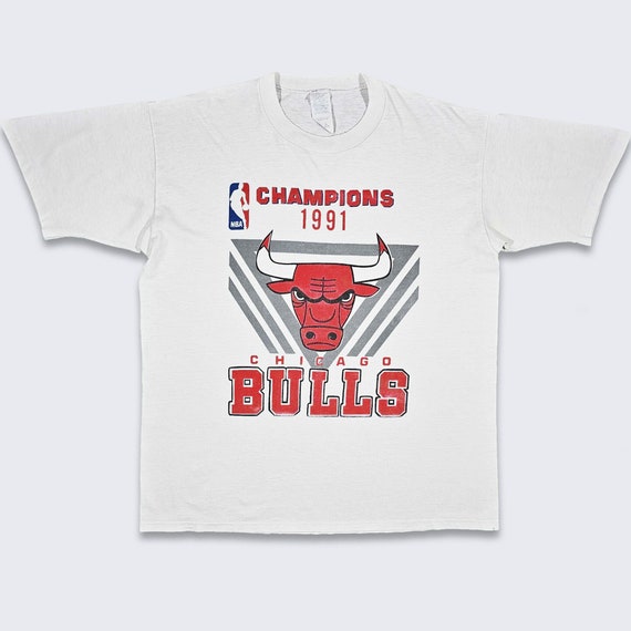 Chicago Bulls Vintage 90s Champions T-Shirt - Michael Jordan - NBA Basketball 1991 Championship Tee - Made in USA - Size XL- Free Shipping