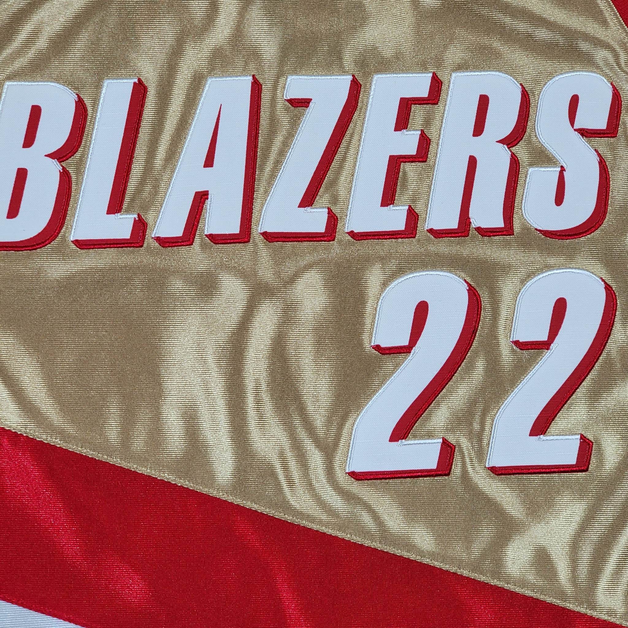 Mitchell & Ness Trail Blazers Clyde Drexler 75th GOLD Swingman Jersey Large $175