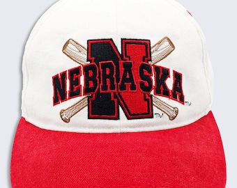 Nebraska Huskers Vintage 90s Starter Baseball Hat - White Color Baseball Style Cap - Stitched On Logos - One Size Fits All - FREE SHIPPING