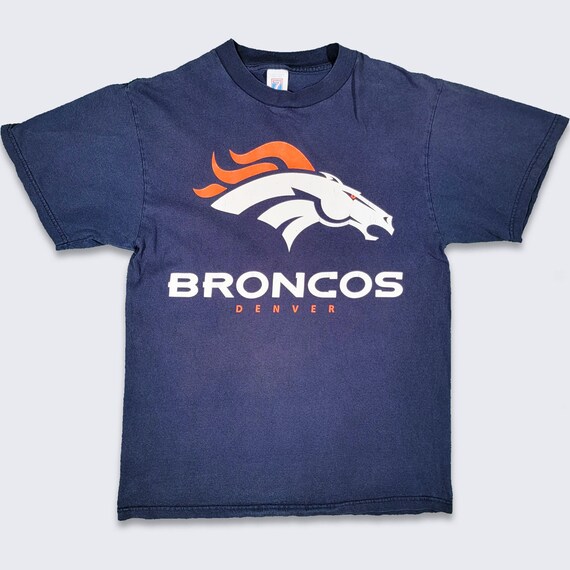 Denver Broncos Vintage 90s Logo 7 T-Shirt - NFL Football Blue Tee - With Large Logo Printed on Front - Men's Size : Medium  - FREE SHIPPING