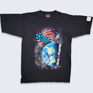 World Cup Soccer Vintage 90s Magic Johnson T&#39;s T-Shirt - Galaxy Earth Logo - Puffy Printing - Made in USA  1994 USA Games - L -Free Shipping