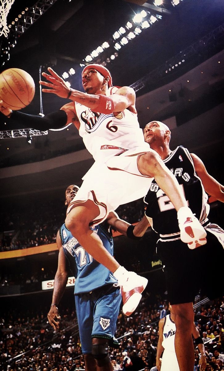 Allen Iverson 2002 NBA All-Star Game Action Photo Print : :  Sports & Outdoors