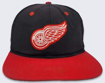 Detroit Red Wings Vintage 90s Twins Snapback Hat - NHL Hockey Baseball Style Cap - Black & Red - Green Under Bill - One Size - FREE SHIPPING