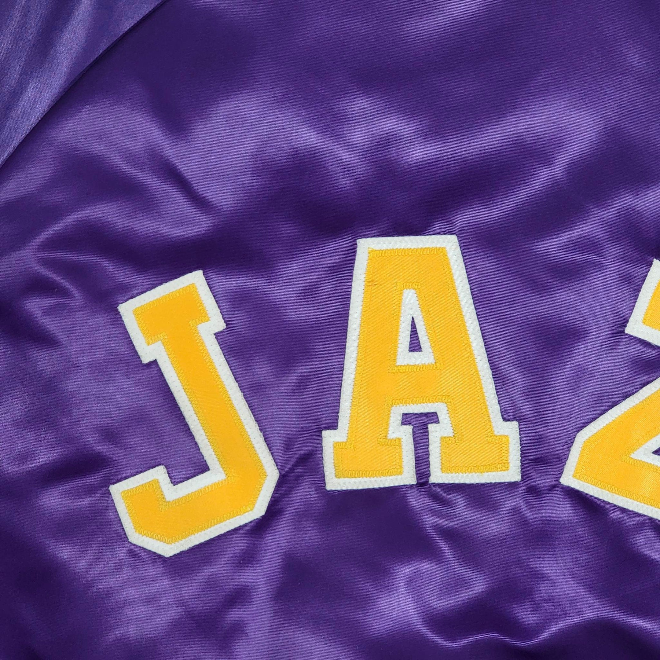 Utah Jazz Vintage 90s Chalk Line Satin Bomber Jacket NBA -  Sweden