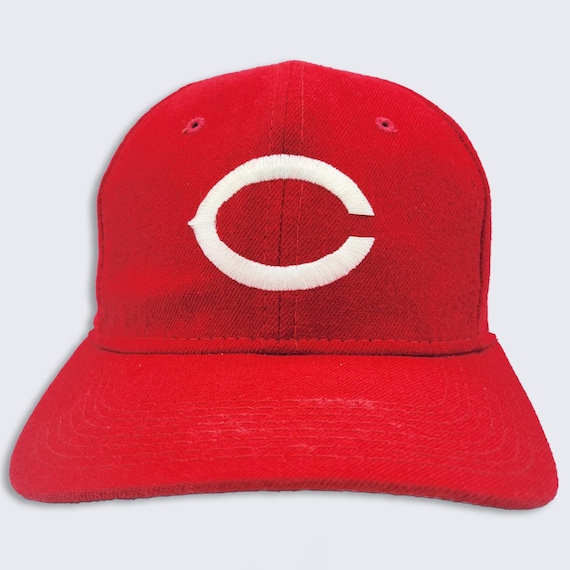 Cincinnati Reds Vintage 90s Sports Specialties Fitted Hat - 100% Wool - Red Color Baseball Style Cap - MLB Licensed - Size 7 - FREE SHIPPING