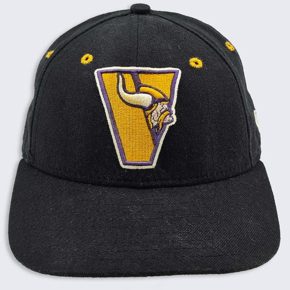 Minnesota Vikings Vintage New Era Snapback Hat - Wool Blend - NFL Officially Licensed Product - Stitched On Logo - One Size - Free SHIPPING