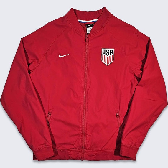 USA Soccer Nike Red Windbreaker - Zipper Closure - Stitched on Logo - Athletic Light Weight Coat - Men's Size : Large (L) - FREE SHIPPING