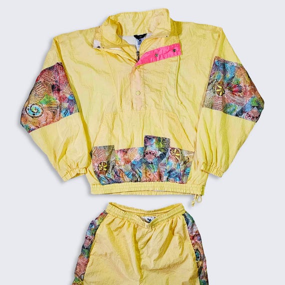 Rodeo Vintage 90s Sea Shells Yellow Full Tracksuit - Includes Both Jacket Coat & Joggers Pants - Men's Size : Small ( S ) - FREE SHIPPING