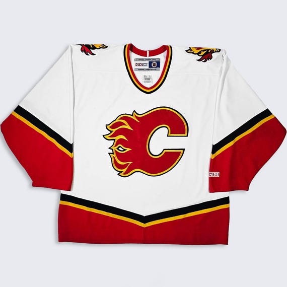 Calgary Flames Vintage CCM Hockey Jersey - Blasty Shoulder Patch - White & Red Uniform Shirt - Men's Size: Extra Large ( XL ) - Free Shippng