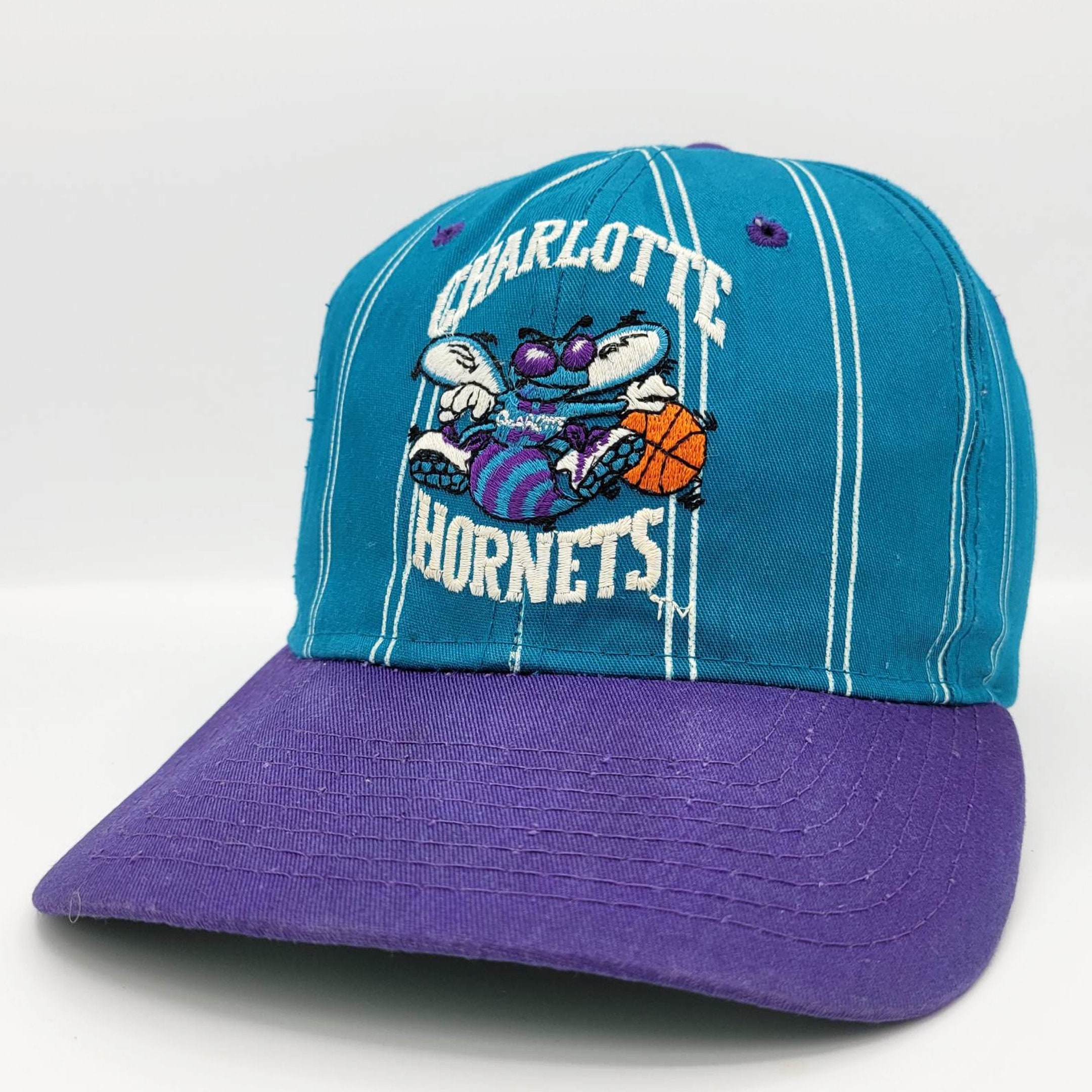 Charlotte Hornets Vintage 90s Starter Pinstripe Snapback Hat