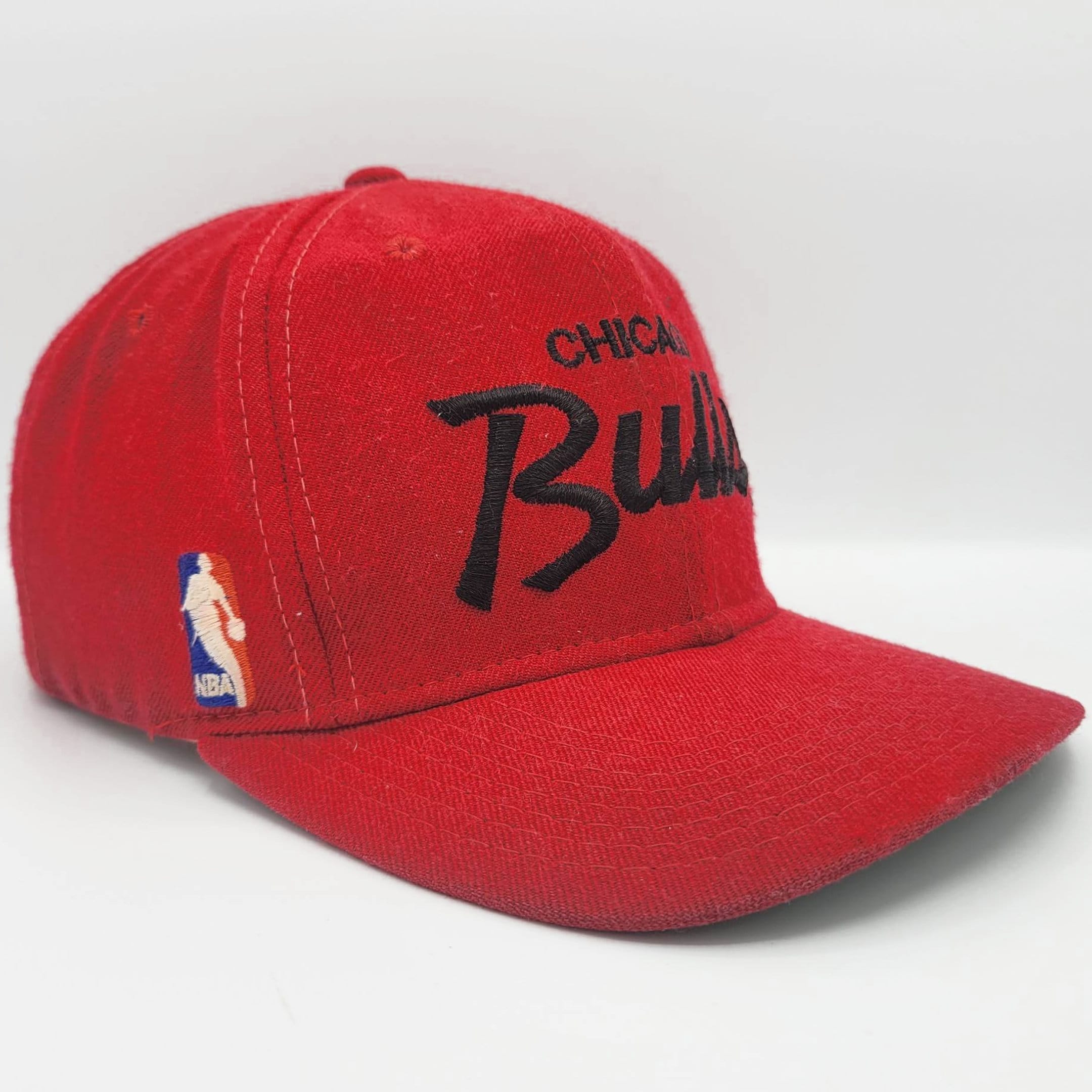 Vintage Chicago Bulls Back To Back ‘91-92 Champs Snapback Hat Sports  Specialties