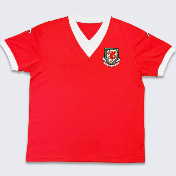 Wales Vintage Kappa Cymru Soccer Jersey - Red and White Jersey Shirt - Stitched Logos - Men's Size Extra Large (Runs Small) - FREE SHIPPING
