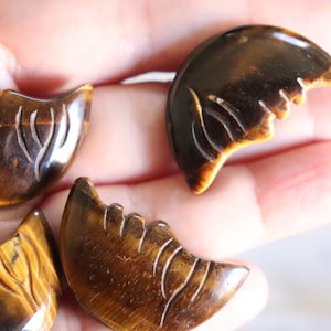 Tigers Eye Mini Moon Face