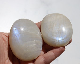 High Quality White Moonstone Moon with Blue and Glittery Flash